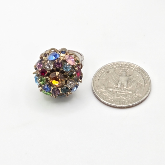 Vintage Rhinestone Cocktail Ring - Picture 9 of 12